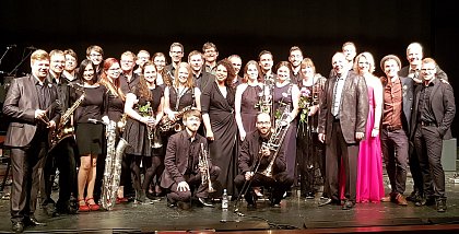 UNI-BIGBAND Halle zum 25. Jubiläumskonzert mit Stargast Shayna Steele (USA) und weiteren Gästen am 01.05.2018 in der Oper Halle
