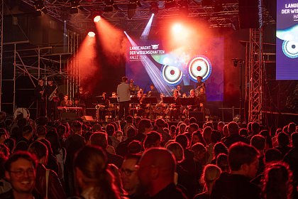  Lange Nacht der Wissenschaften 2024 Open Air auf dem Uni-Platz